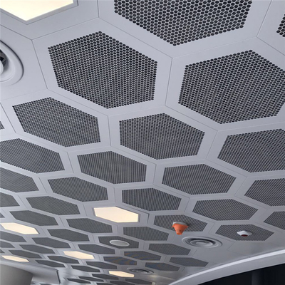 Agrafe hexagonale acoustique de plafond en aluminium perforé en métal dans des tuiles de plafond