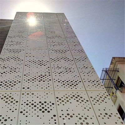 les façades de bâtiment en métal 1200x1200 ont perforé les panneaux en acier galvanisés de façade