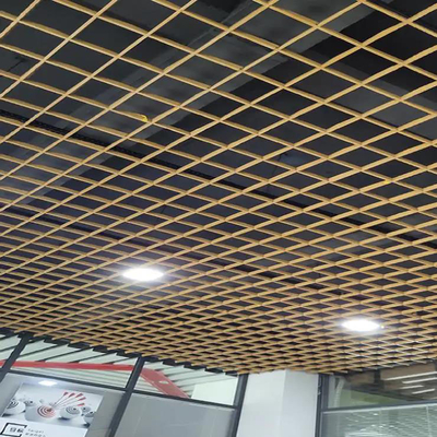 le plafond en métal 100x100 couvre de tuiles le gril espaçant la décoration en aluminium de plafond de bâtiment de cellules