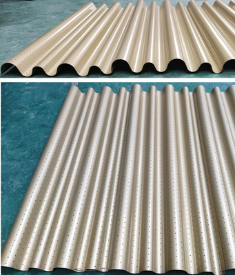 Ondulé en aluminium en métal panneau de plafond la poudre de polyester enduite