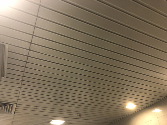 Plafond en aluminium en métal de bande personnalisable de la couleur G pour la station de métro