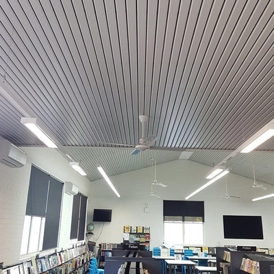 plafond en aluminium PVDF de bande de 135mm U enduisant l'absorption saine