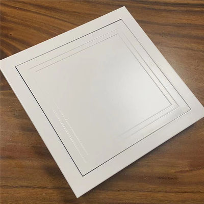 600*600 Panneau d'accès suspendu au plafond Serrure à pression pour mur de plafond