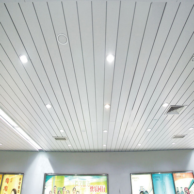 Revêtement en bois de grain de G de bande de plafond de largeur en aluminium linéaire de la bande 300mm