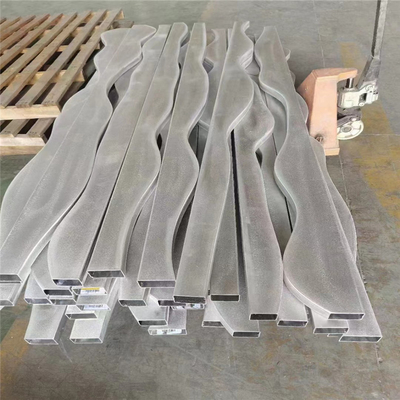 Plafonds en aluminium de vague de cloison de conception de métal ouvré acoustique de plafond