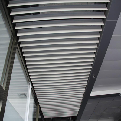 Couleur personnalisable d'A d'écran de plafond en aluminium étanche à l'humidité en métal