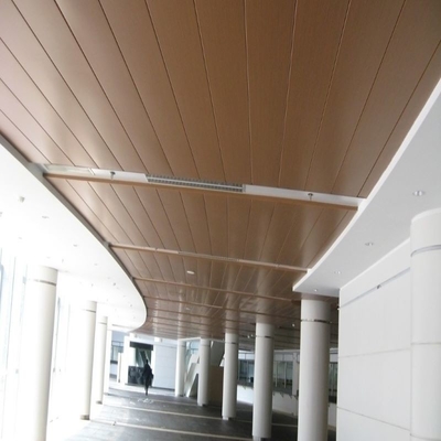 bande en aluminium du plafond S en métal de largeur de 600mm pour le centre commercial