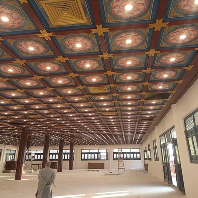 Le plafond en aluminium carré de transfert de chaleur couvre de tuiles le toit du temple 900*900 décoratif