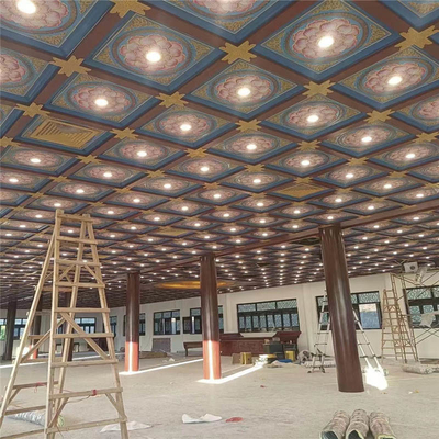 Le plafond en aluminium carré de transfert de chaleur couvre de tuiles le toit du temple 900*900 décoratif