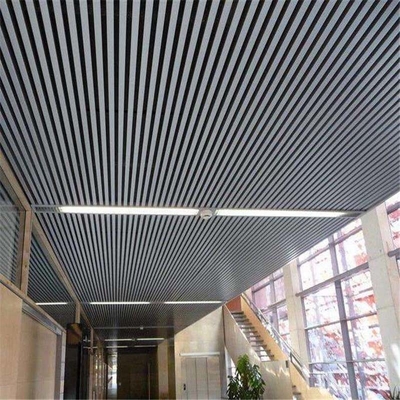 plafond en aluminium PVDF de bande de 135mm U enduisant l'absorption saine