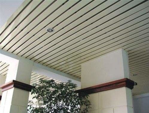 plafond en aluminium en métal de 85mm pour le panneau de plafond en aluminium de bande de la piscine U
