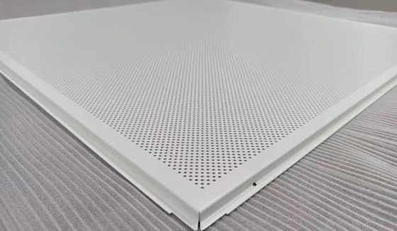 Aluminum Lay In Metal Ceiling Design ISO9001 Square Tiles 0.7mm with sound proof ceiling
