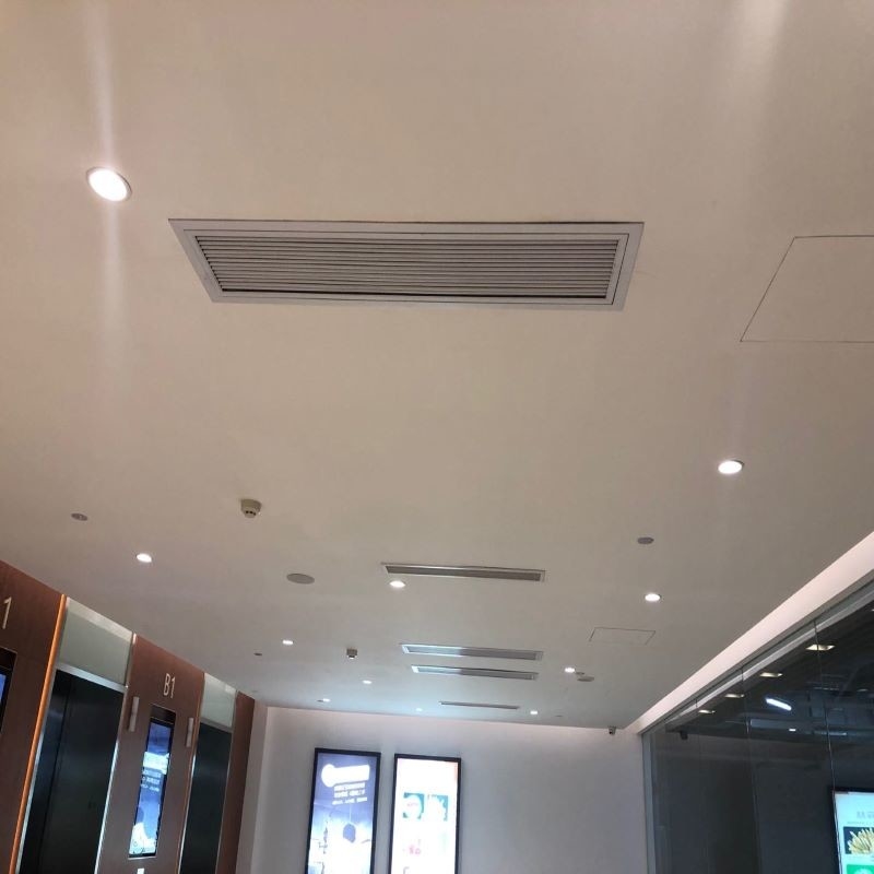 Diffuseur d'air carré en aluminium adapté aux besoins du client de plafond du diffuseur d'air de 4 manières